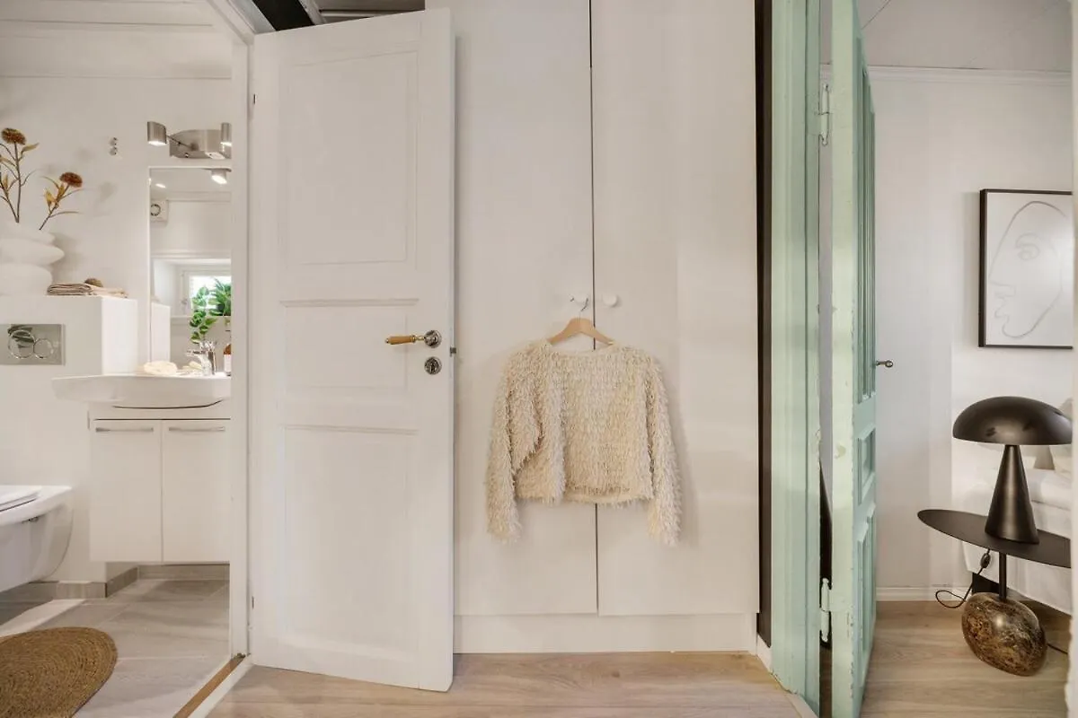 شقة Cozy Hideaway With Private Balcony And Self Check In برغن